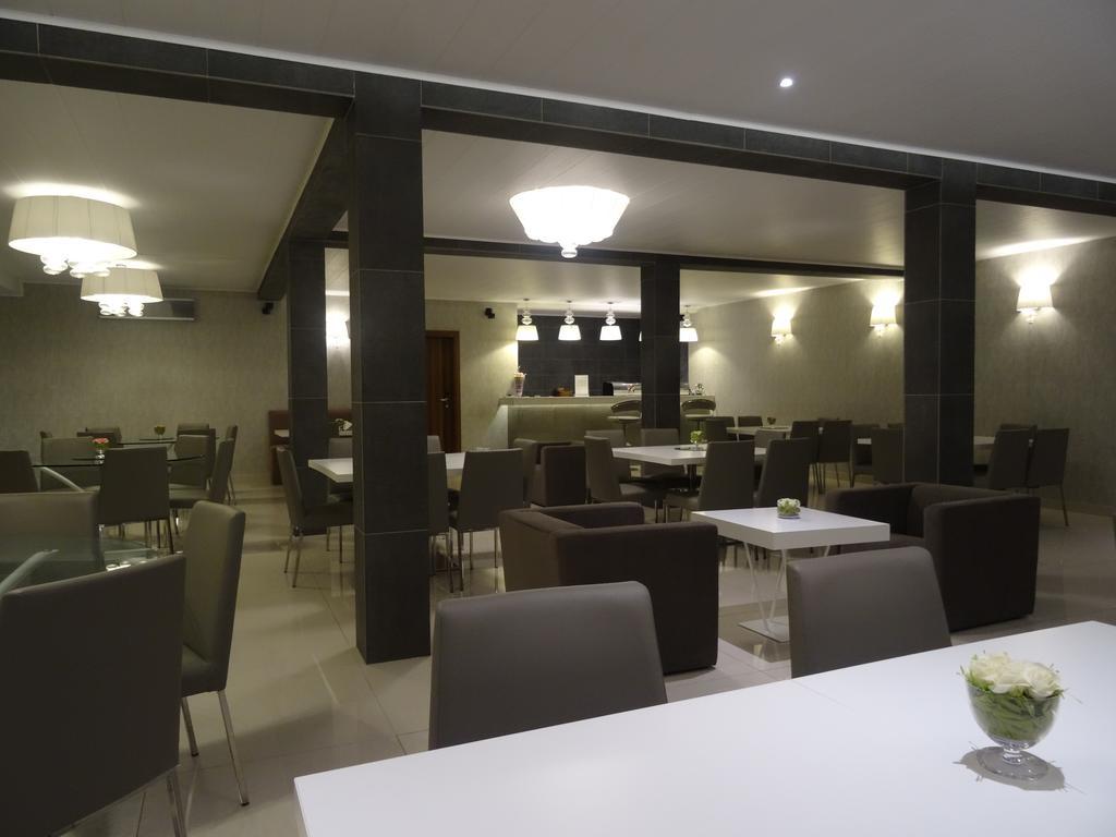 The Hub Hotel New England Екстериор снимка